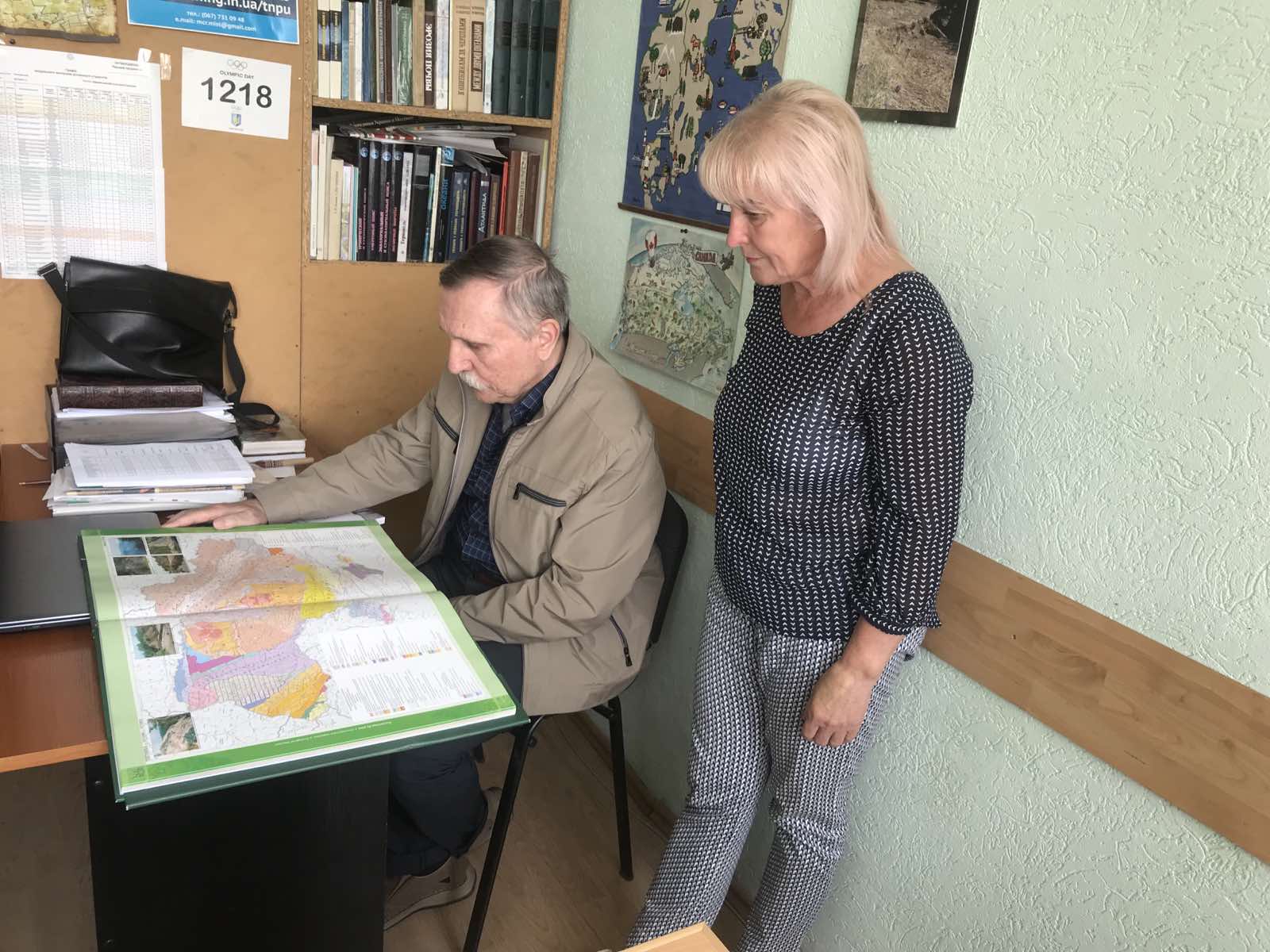  Робоче обговорення проф. Мирослав Сивий та доц. Ольга Варакута